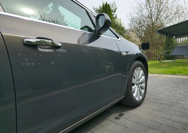 Opel Astra cena 31500 przebieg: 202200, rok produkcji 2012 z Mińsk Mazowiecki małe 154